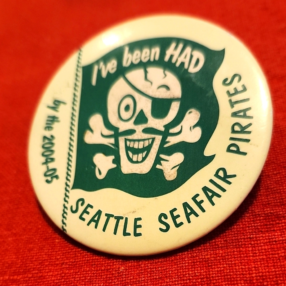 Seattle Seafair Pirates Button 1973 Lapel/Hat Pin Jewelry/Accessories